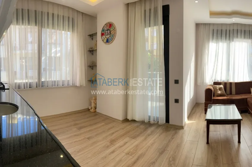 Purchase  Furnished apartment in the center of Alanya, next to the sea 2 