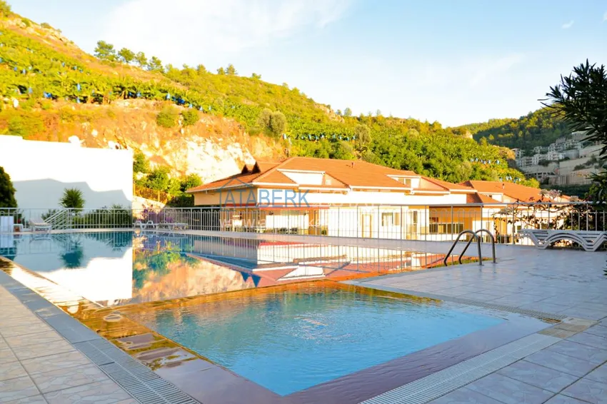 Apartment in Kargicak with stunning views from the owner 3 