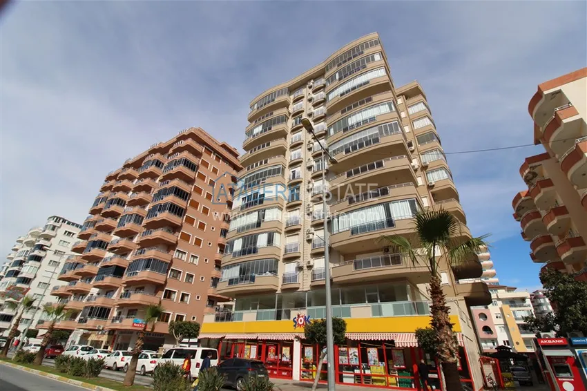 Apartment in Mahmutlar with furniture and mountain views on the main street 2 