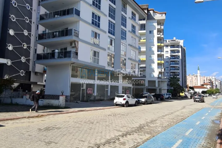 Three-room apartment in Mahmutlar with a separate kitchen 2 