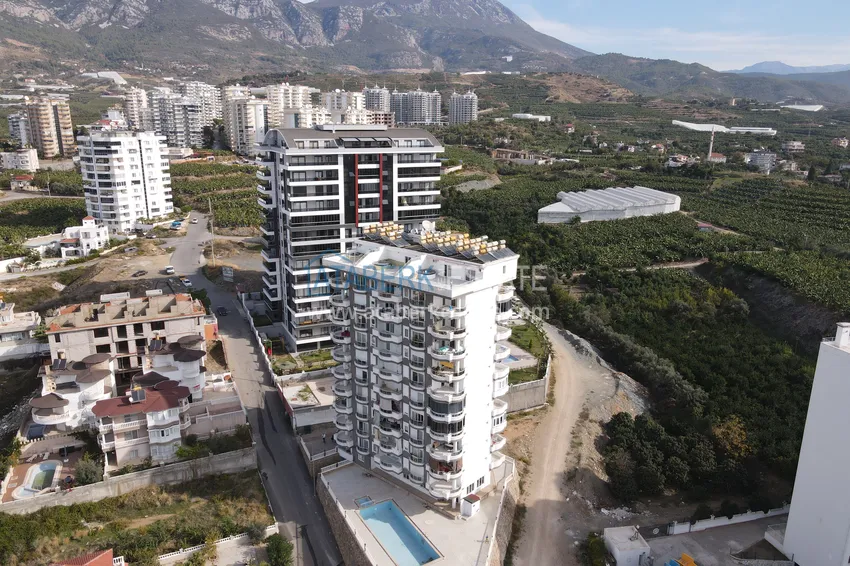 Furnished apartment in Mahmutlar with mountain and sea views 4 