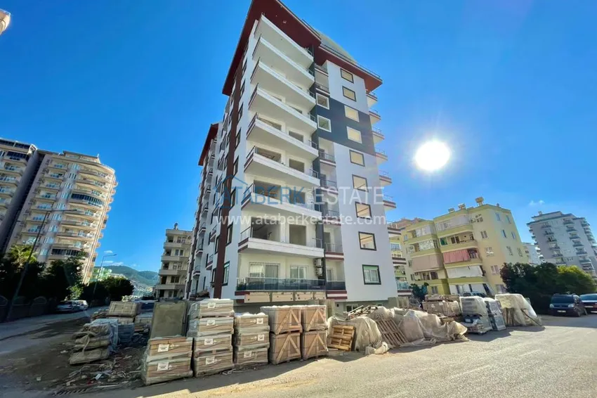 Apartment in Mahmutlar from an investor with a fine finish and a sea view 4 