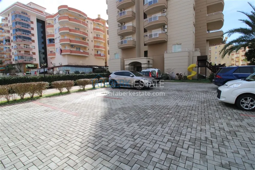 Apartment in Mahmutlar with furniture and mountain views on the main street 5 