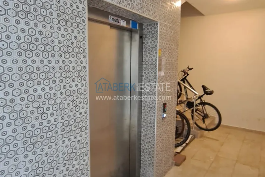 Three-room apartment in Mahmutlar with a separate kitchen 5 