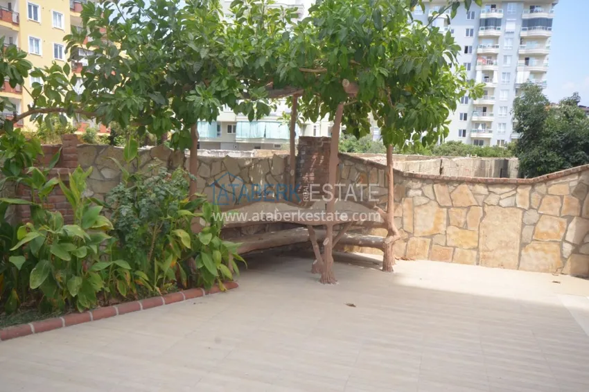 Furnished apartment in the center of Alanya in a comfortable complex 6 