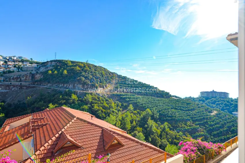 Apartment in Kargicak with stunning views from the owner 6 