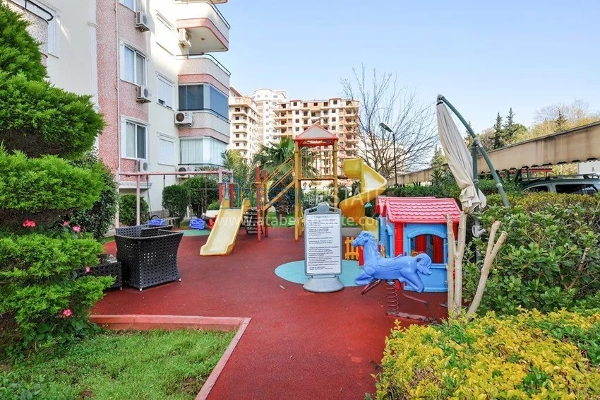 Apartment in Mahmutlar with mountain views in a well-maintained complex 6 