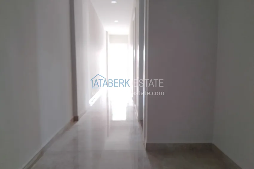 Purchase  Apartments in the center of Alanya with a fine finish in a new building 9 