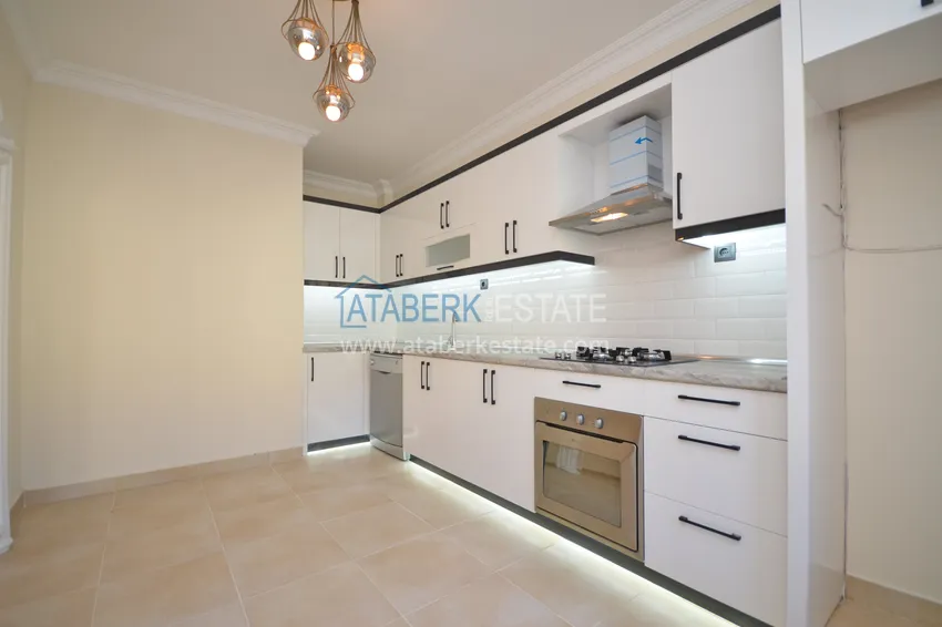 Purchase Apartment in the center of Alanya partially furnished with a glazed balcony 8 