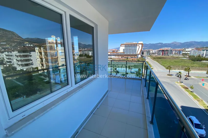 Purchase Three-room apartment in Mahmutlar with a view of the sea and mountains 21 