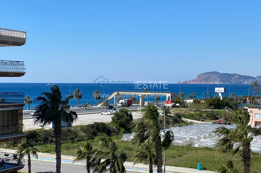 Purchase Three-room apartment in Mahmutlar with a view of the sea and mountains 25 