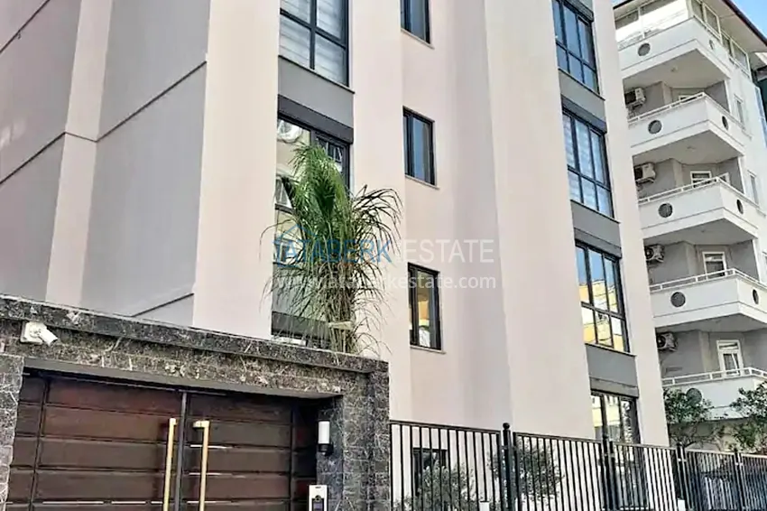 Two-room apartment in the center of Alanya with author's interior 2 