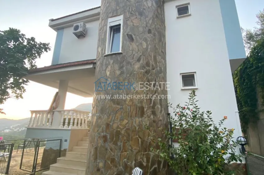 Urgent sale! Furnished villa in Alanya Tepe district with the right to obtain citizenship 3