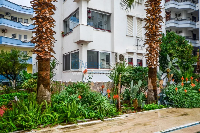 Three-room apartment in Mahmutlar with a separate kitchen, next to the sea 4 