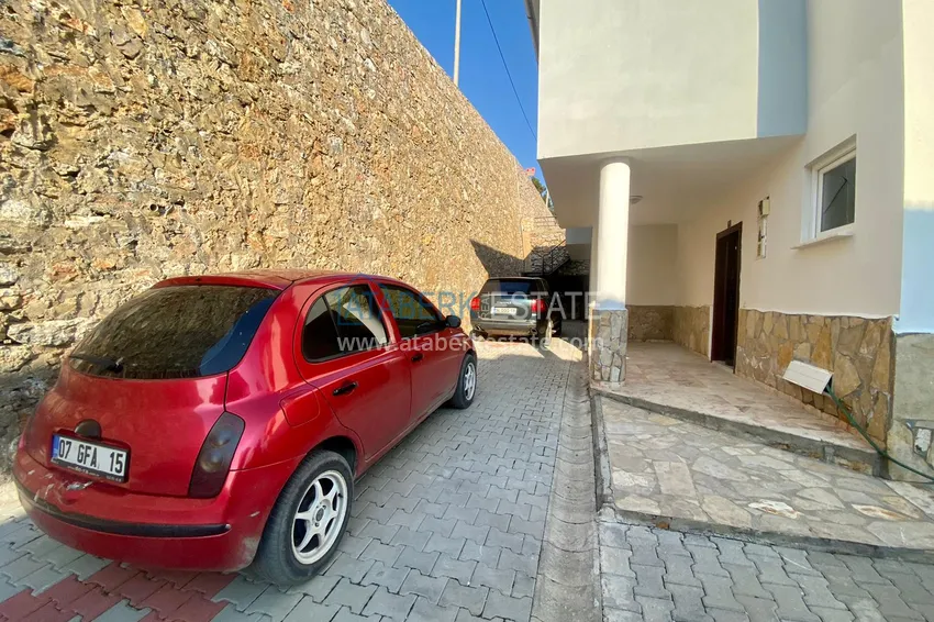 Villa in Alanya with furniture and a beautiful view from the window 4 