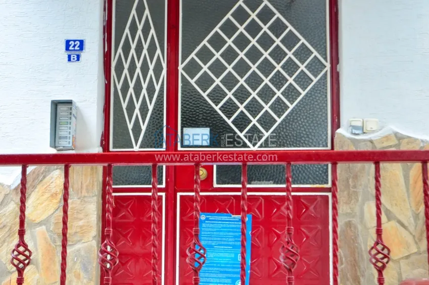 Three-room apartment in Mahmutlar with a separate kitchen, next to the sea 6 