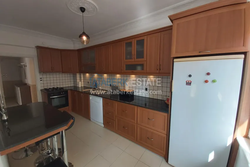 Purchase  Apartment in the center of Alanya - Damlatas area furnished with a separate kitchen 4 