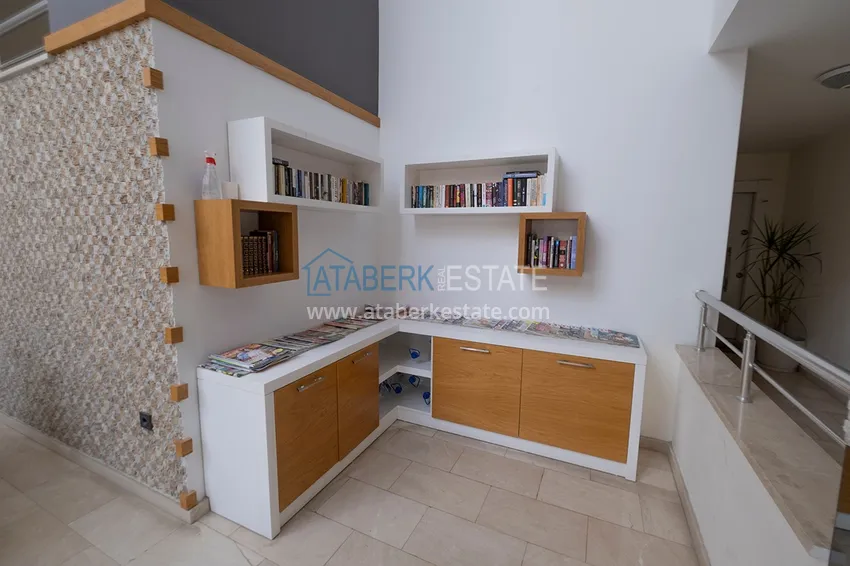 Penthouse - duplex in the center of Alanya furnished with mountain views 12 