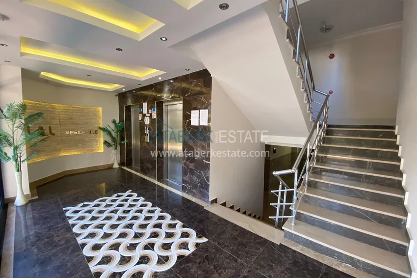 Apartment in Mahmutlar with mountain and sea views in a well-maintained complex 12