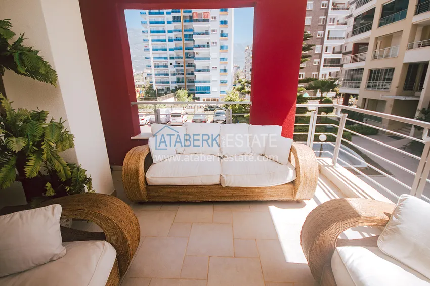 Purchase  Apartment in Mahmutlar with furniture and a separate kitchen in a comfortable complex 12 