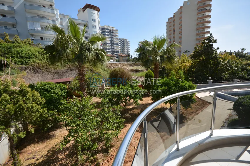 Purchase Three-room apartment in Mahmutlar with furniture in a residential complex 18 