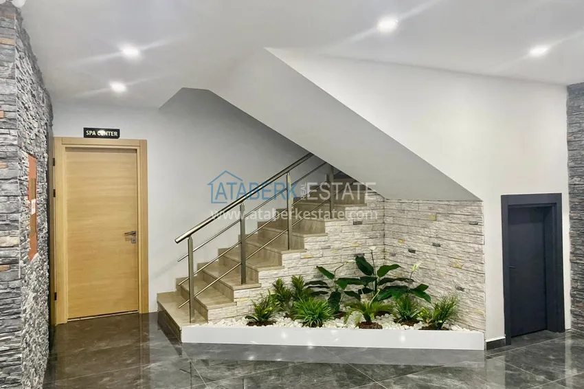 Three-room apartment in the center of Alanya in a complex with good infrastructure 16 