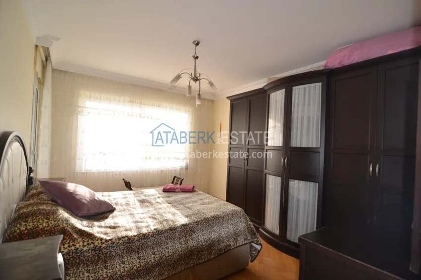 Purchase  Furnished apartment in the center of Alanya with 3 bedrooms and a separate kitchen 19 