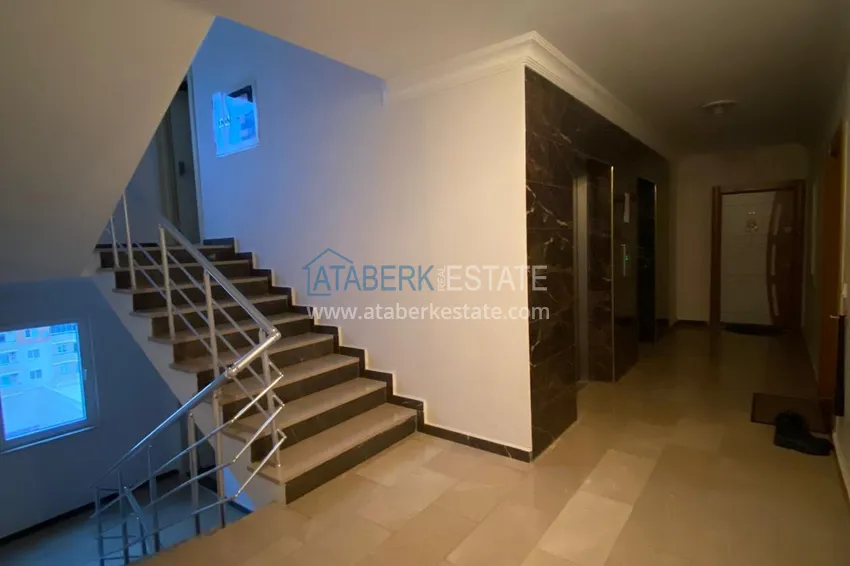 Apartment in Mahmutlar with mountain and sea views in a well-maintained complex 18