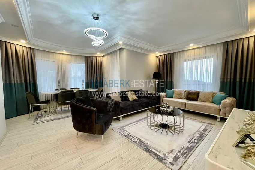 Purchase  Apartment in the center of Alanya - Cleopatra beach area with new furniture and sea view 1 