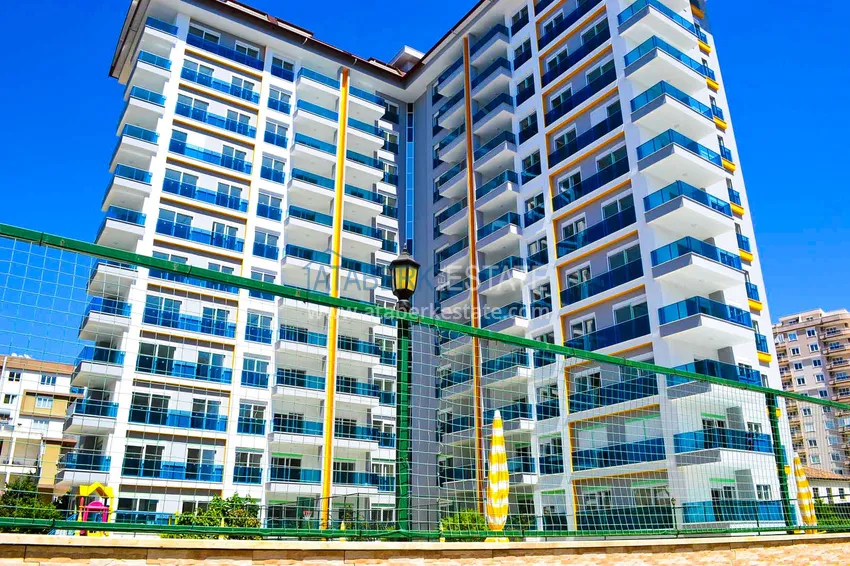 Furnished penthouse in Mahmutlar with sea view in a young complex 1 