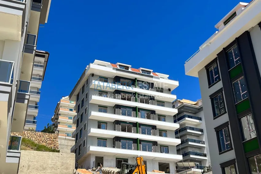 Duplex in Oba five-room apartment with separate kitchen and open sea view 1 