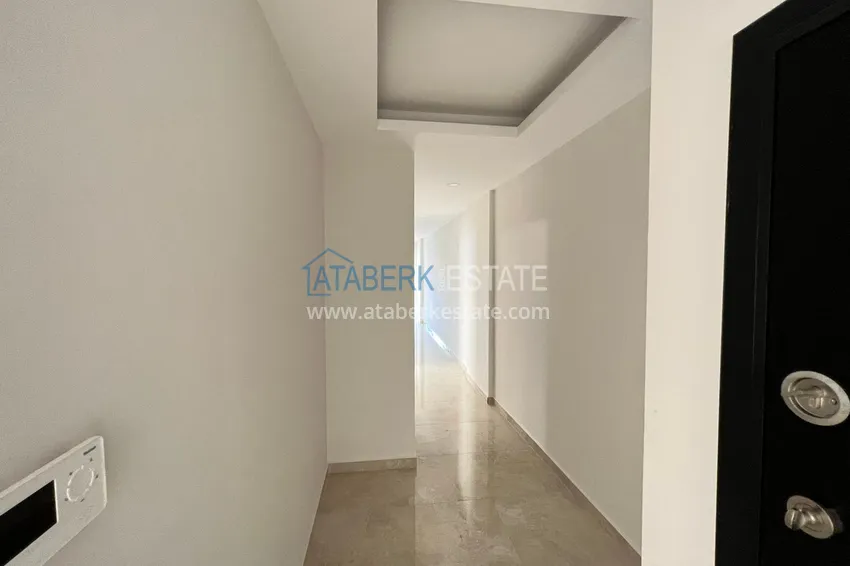 Purchase  Apartments in the center of Alanya with a fine finish and a separate kitchen in a new building 1 