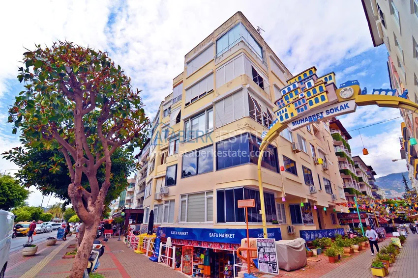 Apartment in the center of Alanya with a luxurious interior, 70 meters from the Cleopatra beach 2 