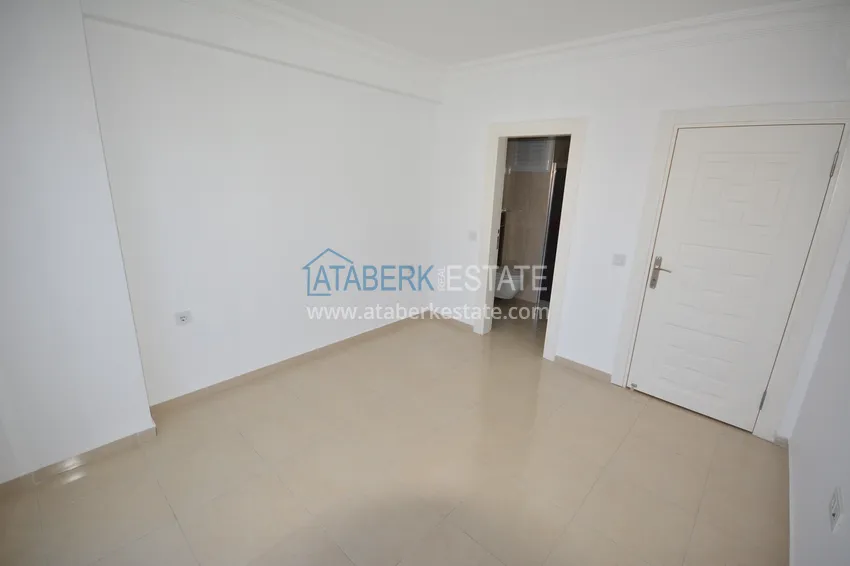 Purchase Apartment in Mahmutlar with mountain and sea views in a well-maintained complex 9