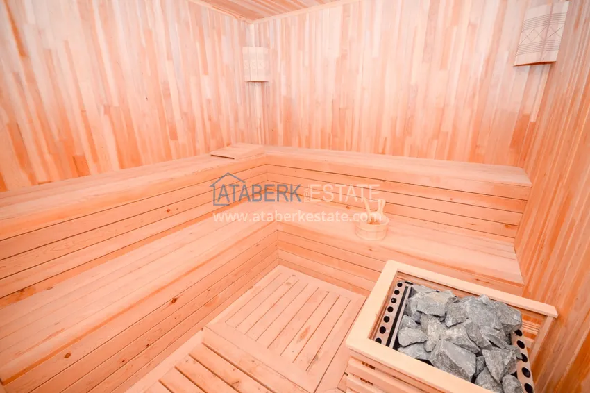 Three-room apartment in the center of Alanya in a complex with good infrastructure 23 