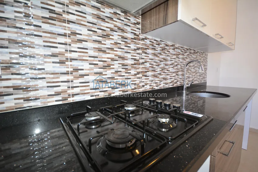 Purchase Apartment in Mahmutlar with mountain and sea views in a well-maintained complex 13