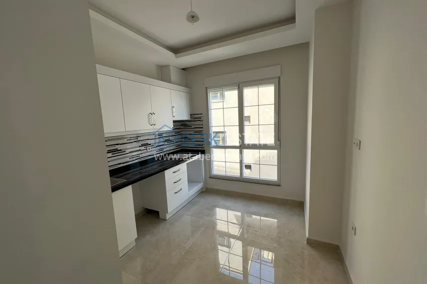 Purchase  Apartments in the center of Alanya with a fine finish and a separate kitchen in a new building 2 