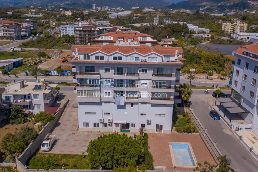 Furnished apartment in the Kestel district with a glazed balcony and mountain views 2 