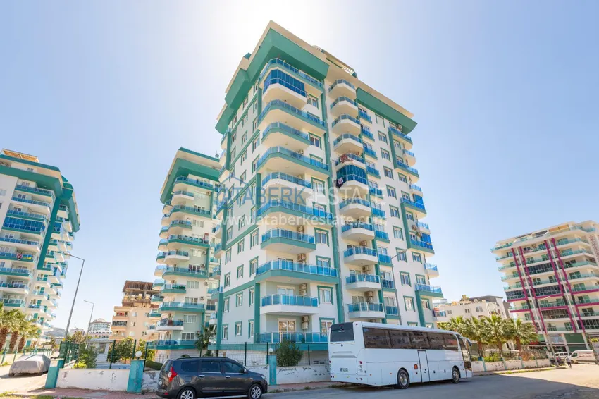 Furnished apartment in Mahmutlar, 3 bedrooms in a comfortable complex 2