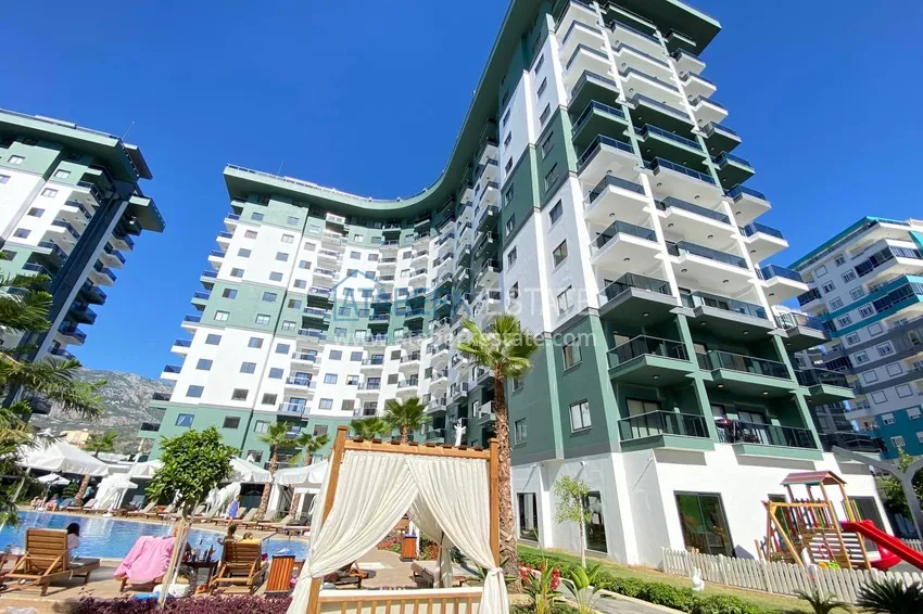 Furnished duplex penthouse in Mahmutlar with views of the mountains, the sea and the historic fortress 3 