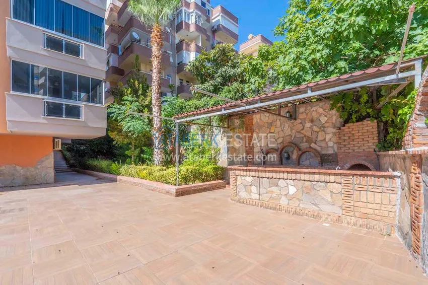 Apartment in the center of Alanya - Cleopatra beach area with new furniture and sea view 3 