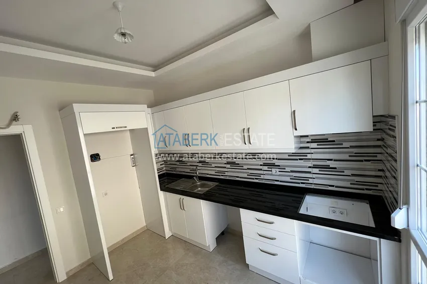Purchase  Apartments in the center of Alanya with a fine finish and a separate kitchen in a new building 3 