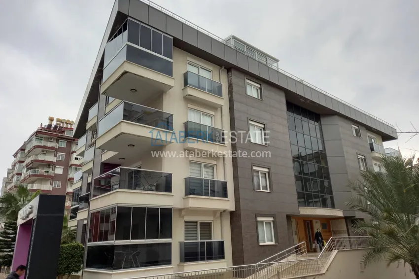 Penthouse - duplex in the center of Alanya furnished with mountain views 3 