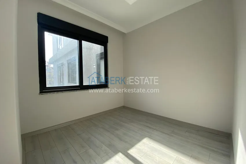 Purchase  Three-room apartment in the center of Alanya in a complex with good infrastructure 3 