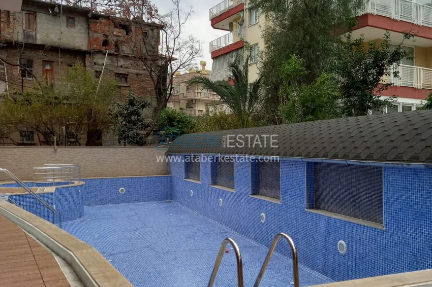 Penthouse - duplex in the center of Alanya furnished with mountain views 4 