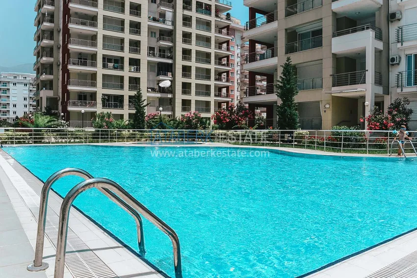 Apartment in Mahmutlar with furniture and a separate kitchen in a comfortable complex 4 