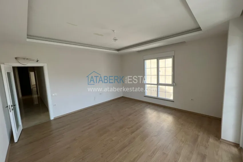 Purchase  Apartments in the center of Alanya with a fine finish and a separate kitchen in a new building 10 