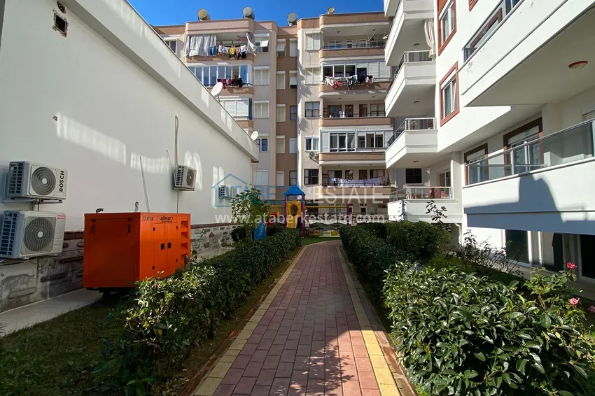 Apartment in Mahmutlar with mountain and sea views in a well-maintained complex 7