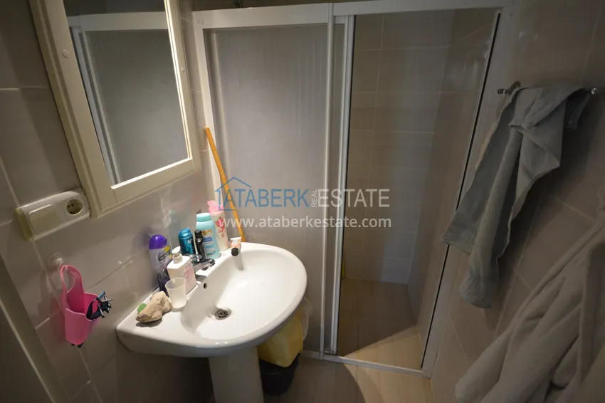 Purchase Three-room apartment in Mahmutlar with furniture in a residential complex 11 