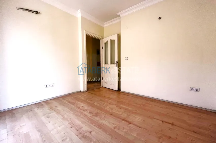 Purchase Large duplex in the center of Alanya with mountain views 11 